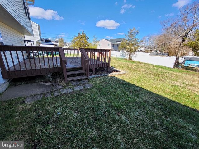 208 PELHAM RD S, Voorhees, NJ 08043