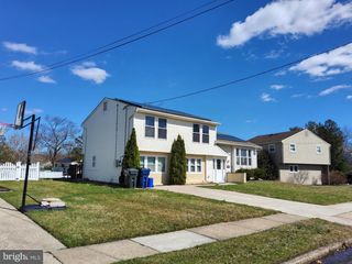 208 PELHAM RD S, Voorhees, NJ 08043