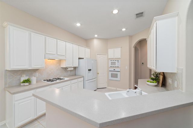 930 Arbor Pine Drive, Tomball, TX 77375