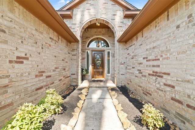 930 Arbor Pine Drive, Tomball, TX 77375