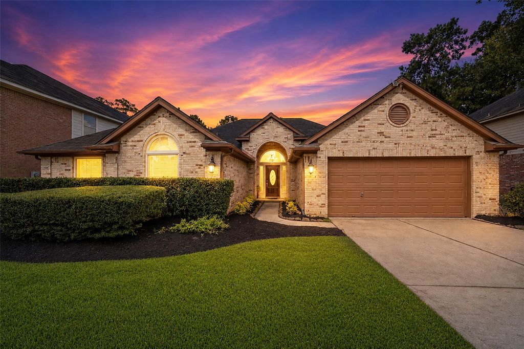 930 Arbor Pine Drive, Tomball, TX 77375