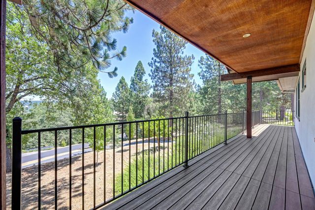 5050 Bella Vista Cir, Foresthill, CA 95631