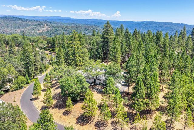 5050 Bella Vista Cir, Foresthill, CA 95631