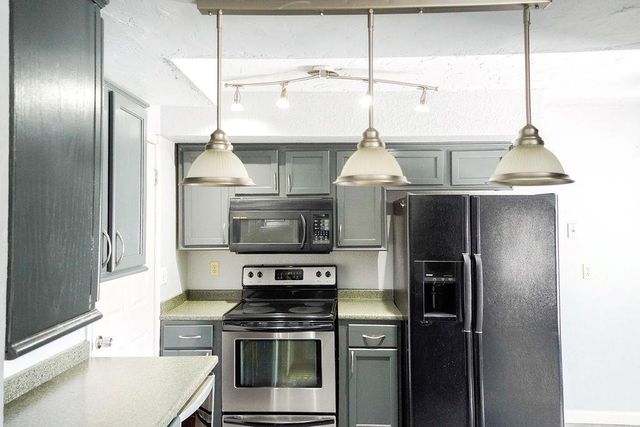 412 Abilene Avenue, Edmond, OK 73003