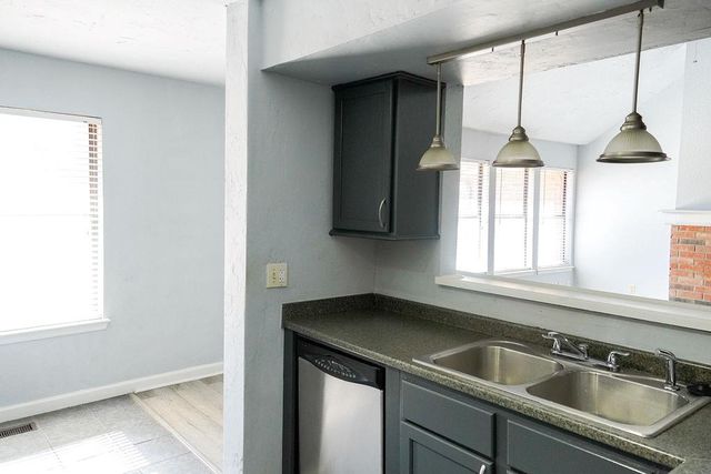 412 Abilene Avenue, Edmond, OK 73003