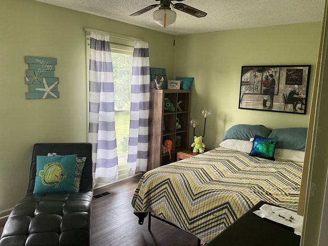 5247 Stacy Springs Rd, Springfield, TN 37172