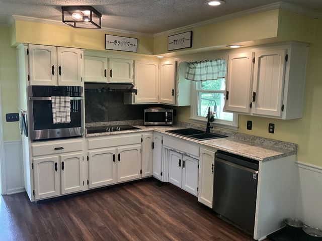 5247 Stacy Springs Rd, Springfield, TN 37172