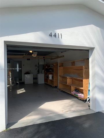 4411 W Broward Blvd, Plantation, FL 33317