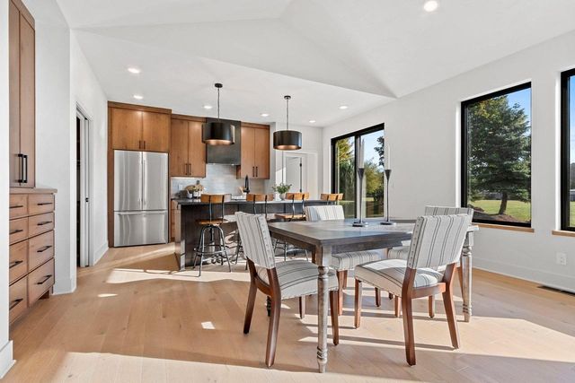 435 RIVERVIEW RIDGE PLACE, Combined Locks, WI 54113