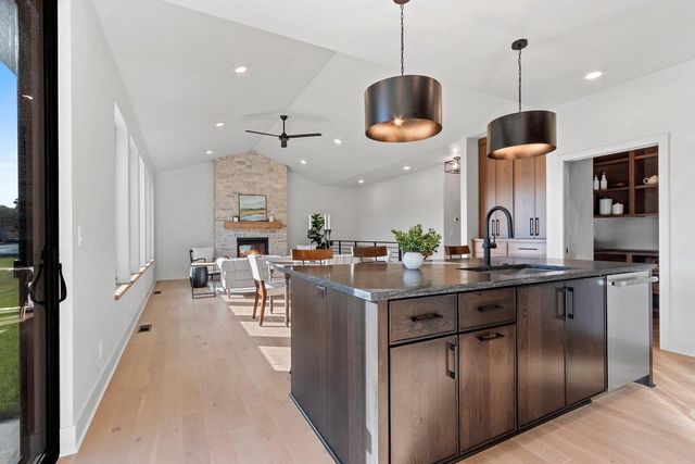 435 RIVERVIEW RIDGE PLACE, Combined Locks, WI 54113