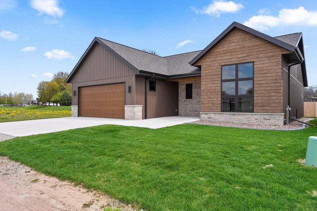 435 RIVERVIEW RIDGE PLACE, Combined Locks, WI 54113