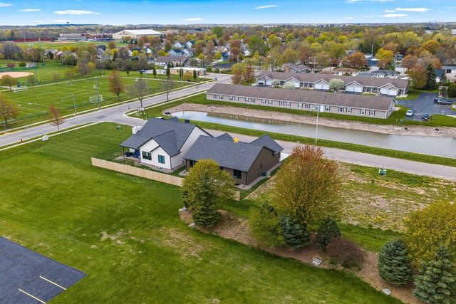 435 RIVERVIEW RIDGE PLACE, Combined Locks, WI 54113