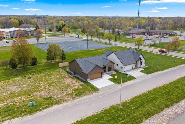 435 RIVERVIEW RIDGE PLACE, Combined Locks, WI 54113
