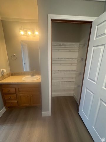 710 ASH ST, Wellington, UT 84542