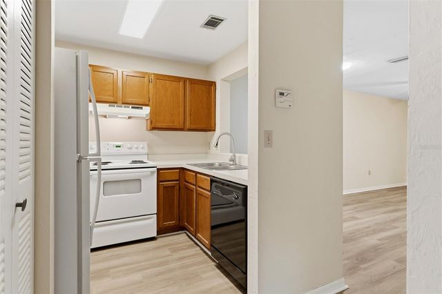 4526 SW 44TH LANE 4526, Gainesville, FL 32608