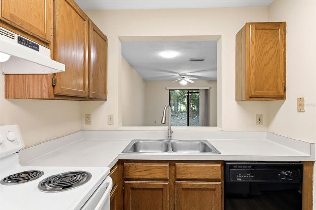 4526 SW 44TH LANE 4526, Gainesville, FL 32608