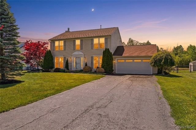6840 Kimberly Drive, Lockport Town, NY 14094