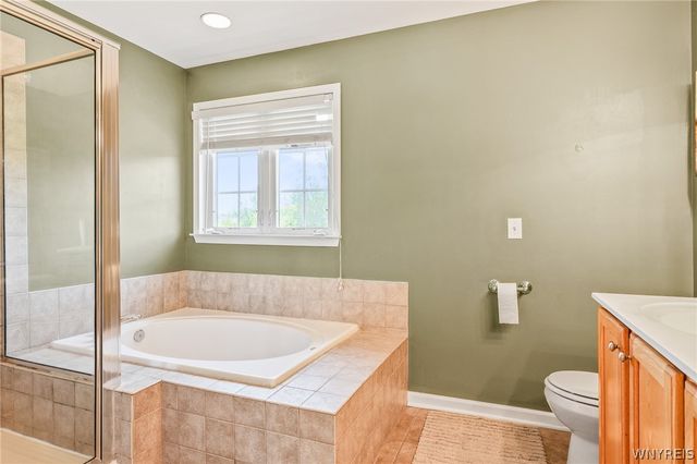 6840 Kimberly Drive, Lockport Town, NY 14094