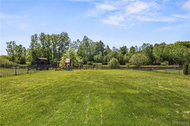 6840 Kimberly Drive, Lockport Town, NY 14094