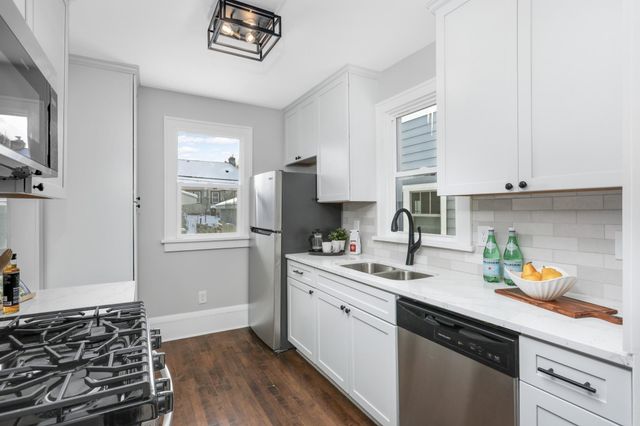 1660 James Avenue, Saint Paul, MN 55105