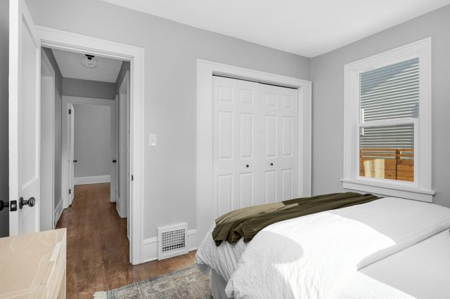 1660 James Avenue, Saint Paul, MN 55105