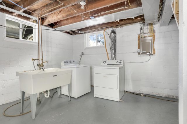 1660 James Avenue, Saint Paul, MN 55105