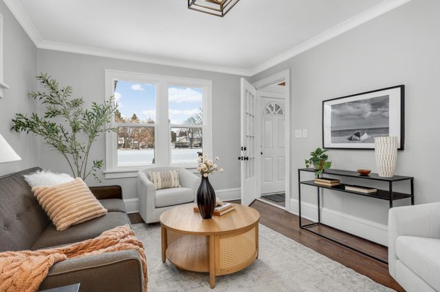 1660 James Avenue, Saint Paul, MN 55105