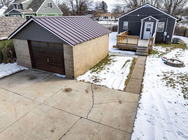 412 Long Coulee ROAD, Holmen, WI 54636