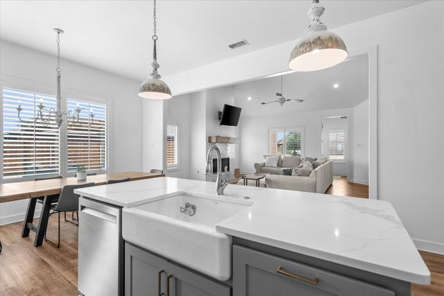 1212 N Fulton Avenue, Lubbock, TX 79416