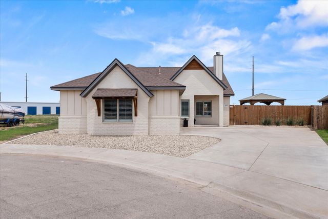 1212 N Fulton Avenue, Lubbock, TX 79416