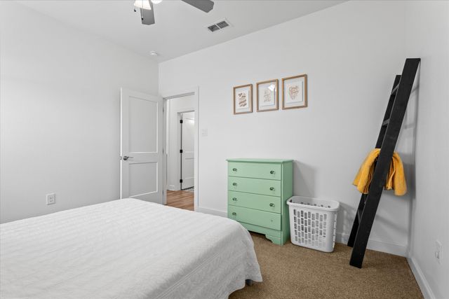 1212 N Fulton Avenue, Lubbock, TX 79416