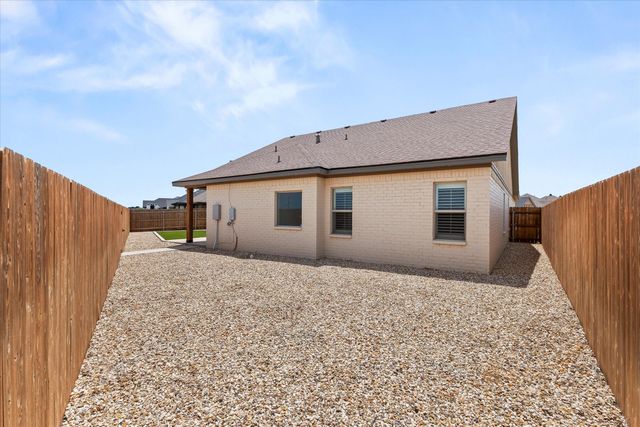 1212 N Fulton Avenue, Lubbock, TX 79416