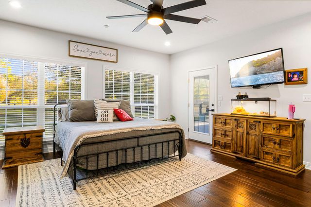 453 Southcreek Park, Livingston, TX 77351