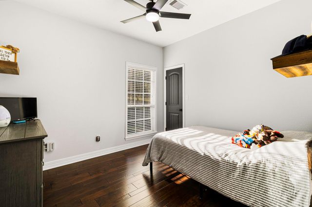 453 Southcreek Park, Livingston, TX 77351