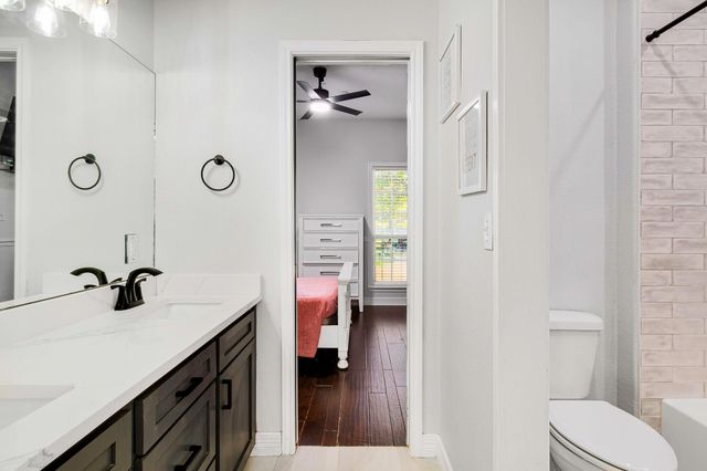 453 Southcreek Park, Livingston, TX 77351