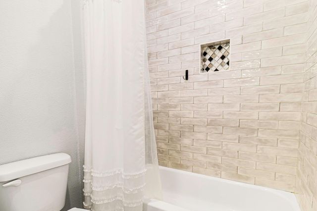 453 Southcreek Park, Livingston, TX 77351