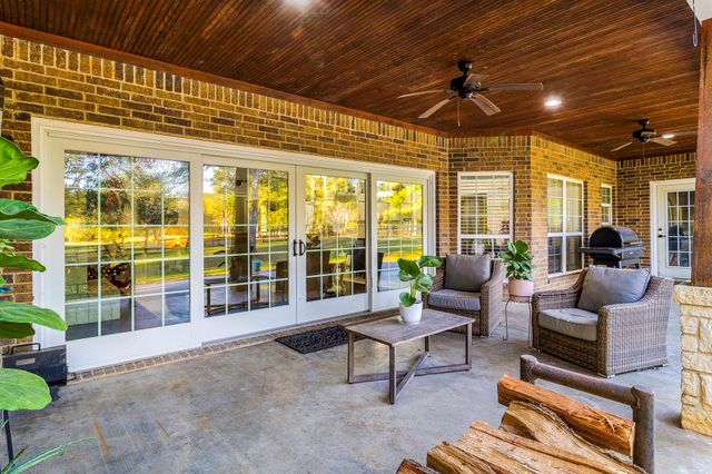 453 Southcreek Park, Livingston, TX 77351