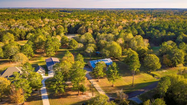 453 Southcreek Park, Livingston, TX 77351