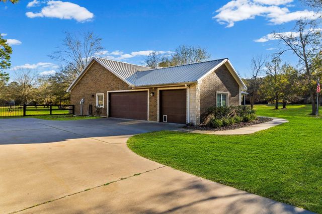 453 Southcreek Park, Livingston, TX 77351