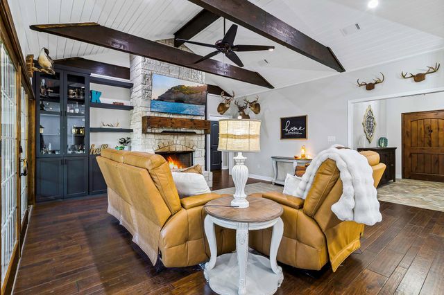 453 Southcreek Park, Livingston, TX 77351