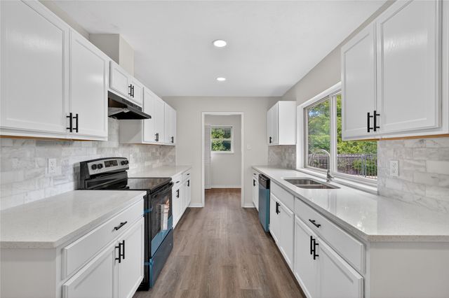 2106 Butterfield Trail, Grand Prairie, TX 75052