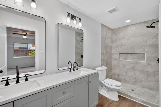2106 Butterfield Trail, Grand Prairie, TX 75052