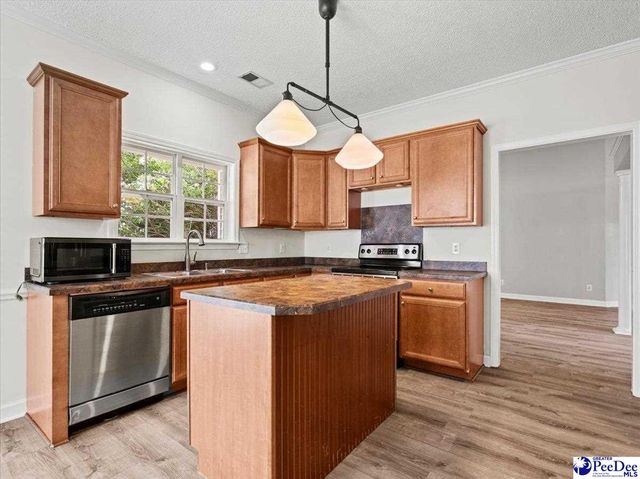 3326 Lupine Dr., Florence, SC 29501