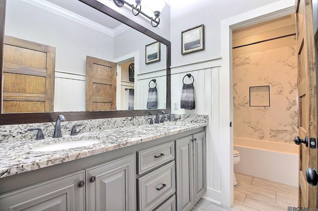 8042 Superior Dr, Denham Springs, LA 70726