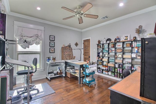 8042 Superior Dr, Denham Springs, LA 70726