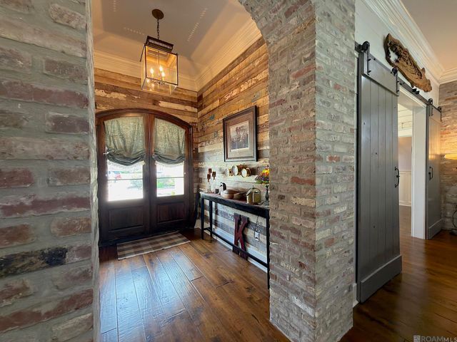 8042 Superior Dr, Denham Springs, LA 70726