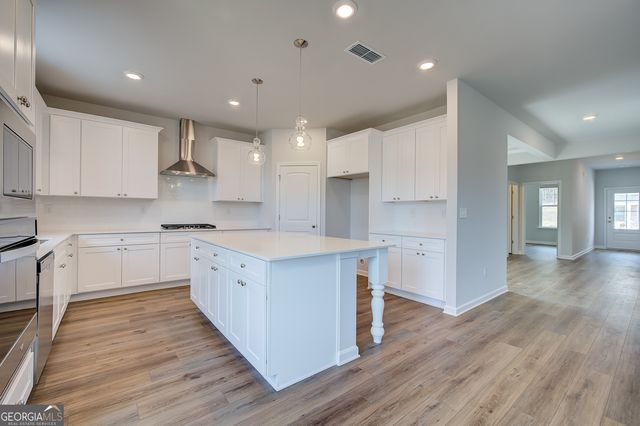 2464 Dixon Place, Lawrenceville, GA 30045