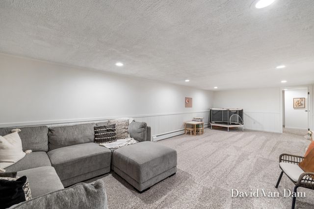 4930 Poinsettia Avenue Se, City Of Kentwood, MI 49508