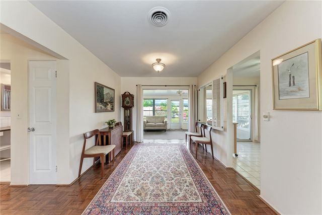 563 OXFORD DRIVE, Venice, FL 34293