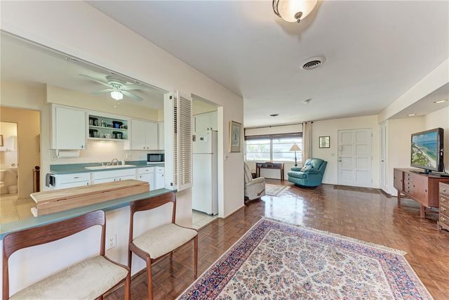 563 OXFORD DRIVE, Venice, FL 34293